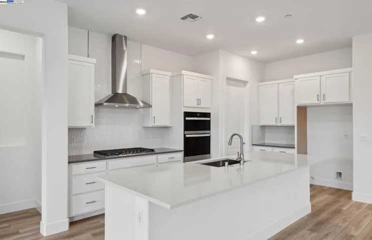 17702 Brightwood Avenue, Lathrop, California 95330