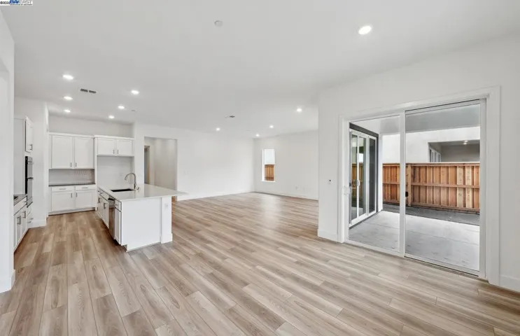 17702 Brightwood Avenue, Lathrop, California 95330