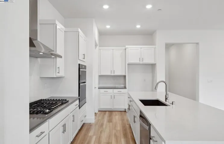 17702 Brightwood Avenue, Lathrop, California 95330