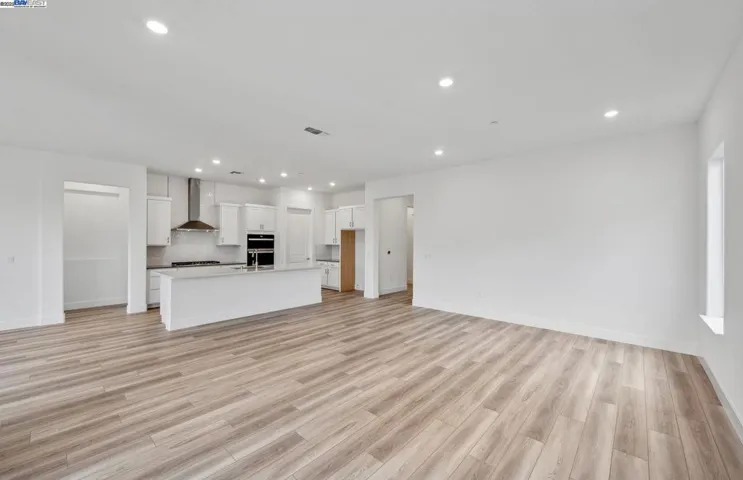 17702 Brightwood Avenue, Lathrop, California 95330