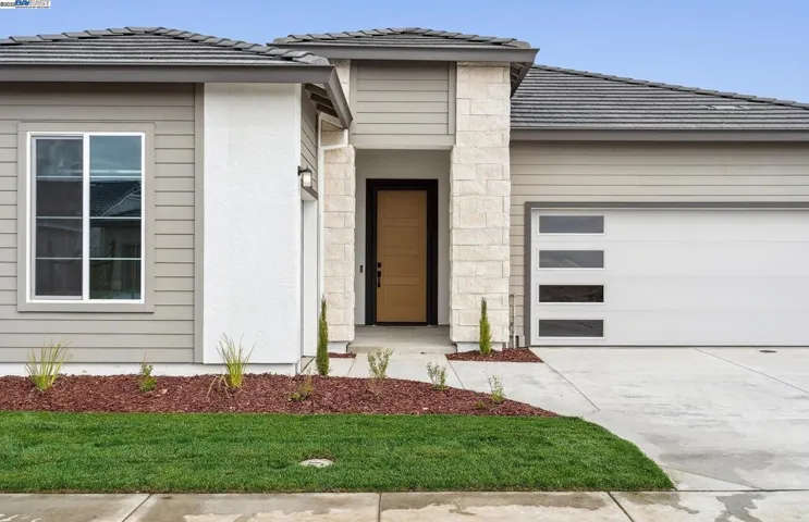 17702 Brightwood Avenue, Lathrop, California 95330