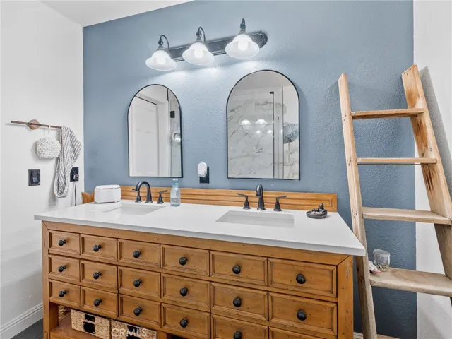 16986 Ouray Road, Apple Valley, California 92307