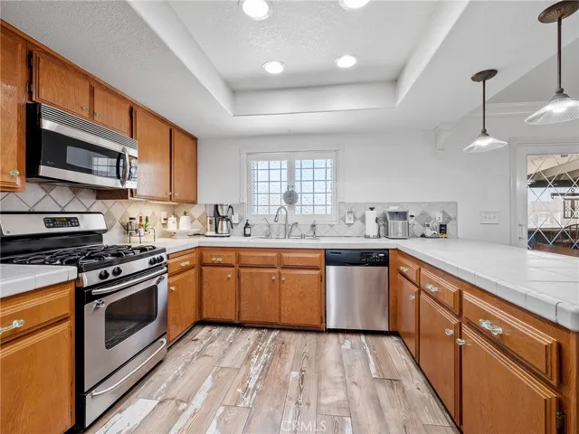 16986 Ouray Road, Apple Valley, California 92307