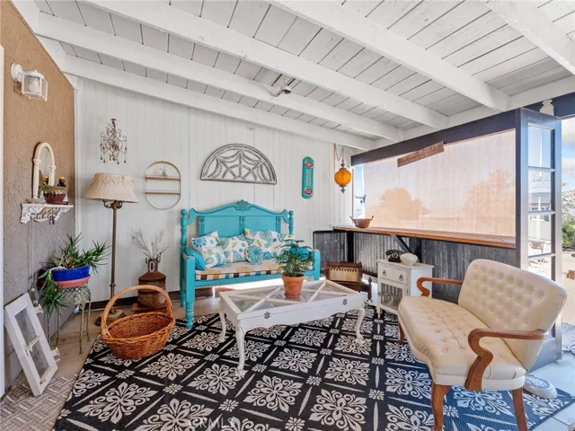 16986 Ouray Road, Apple Valley, California 92307