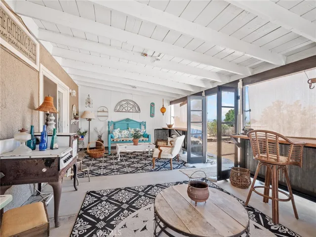 16986 Ouray Road, Apple Valley, California 92307