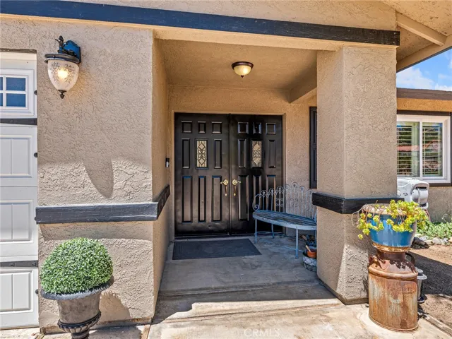 16986 Ouray Road, Apple Valley, California 92307