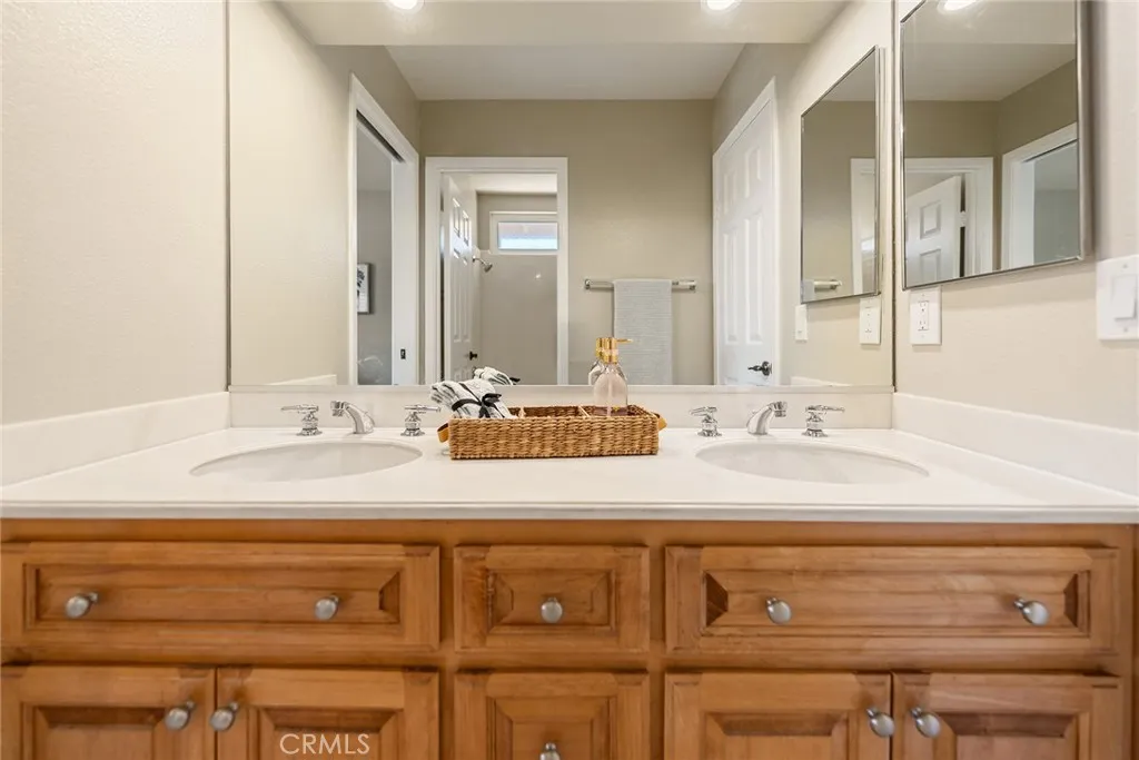 6335 E Smokey Avenue, Orange, California 92867 home-pic-37