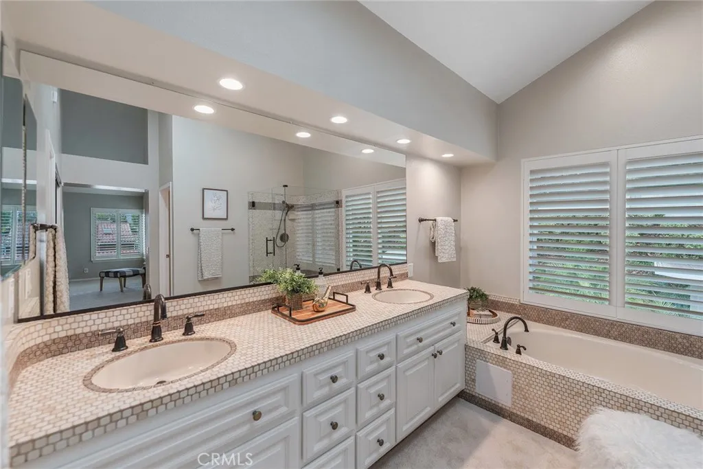 6335 E Smokey Avenue, Orange, California 92867 home-pic-50