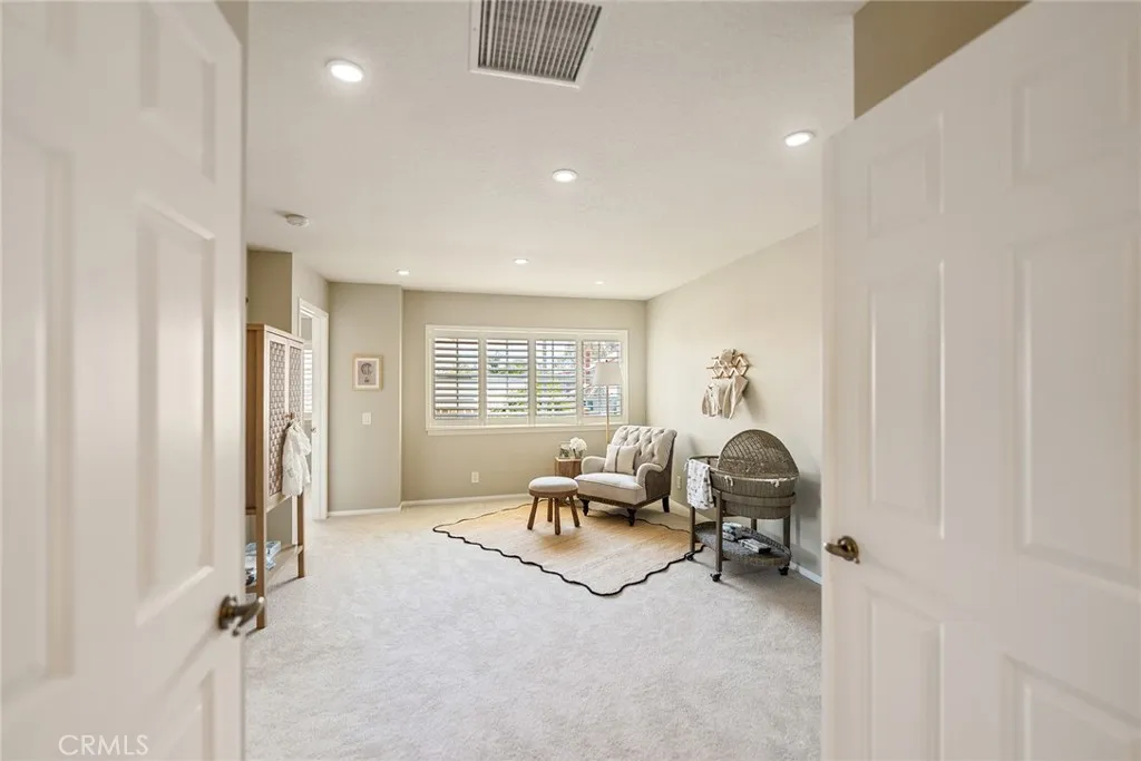 6335 E Smokey Avenue, Orange, California 92867 home-pic-32