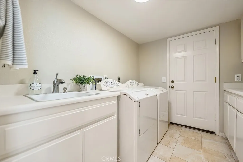 6335 E Smokey Avenue, Orange, California 92867 home-pic-12