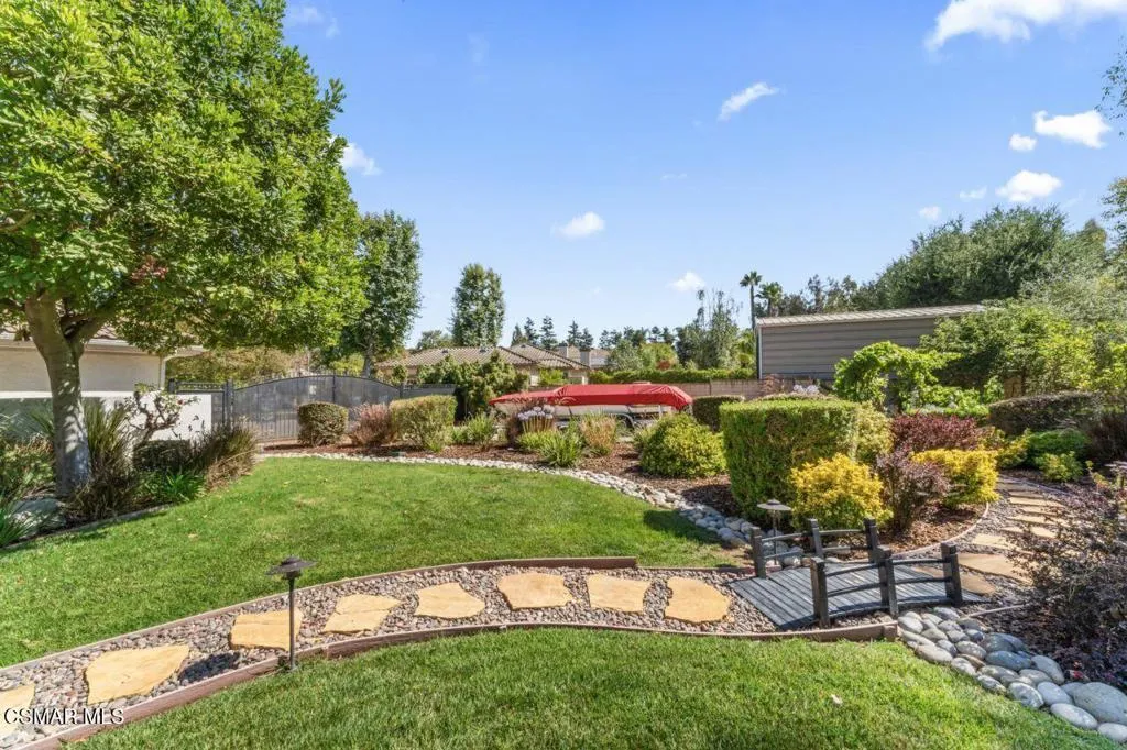 64 Highland Road, Simi Valley, California 93065 home-pic-36