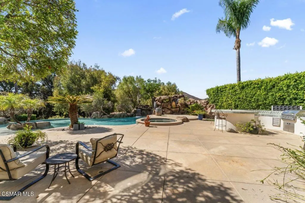 64 Highland Road, Simi Valley, California 93065 home-pic-31