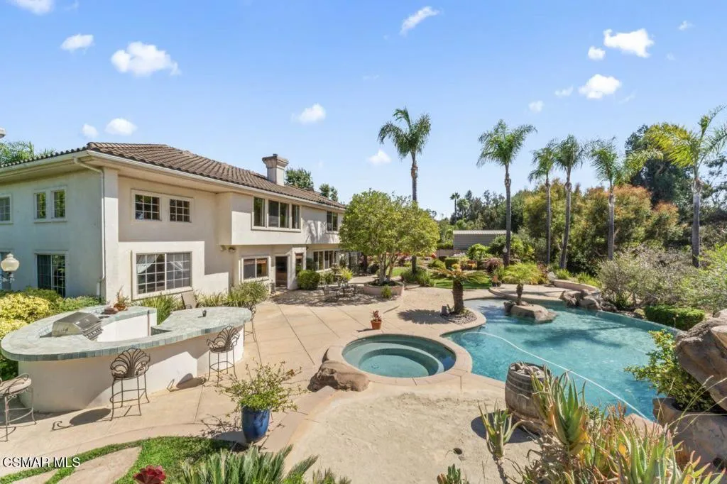 64 Highland Road, Simi Valley, California 93065 home-pic-32