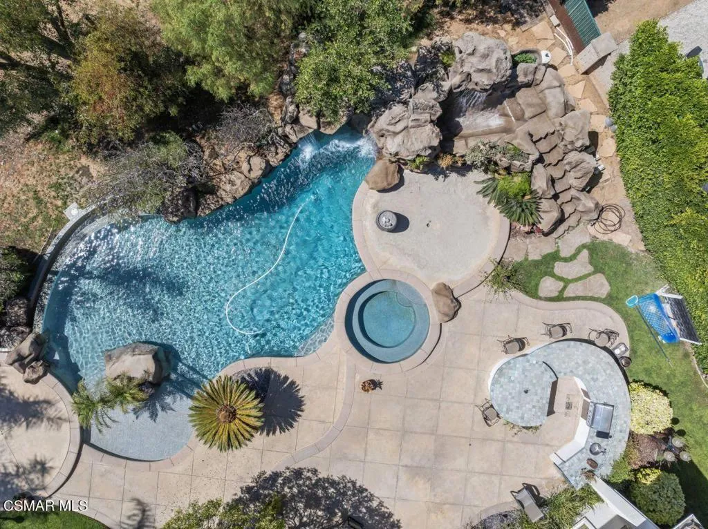 64 Highland Road, Simi Valley, California 93065 home-pic-34