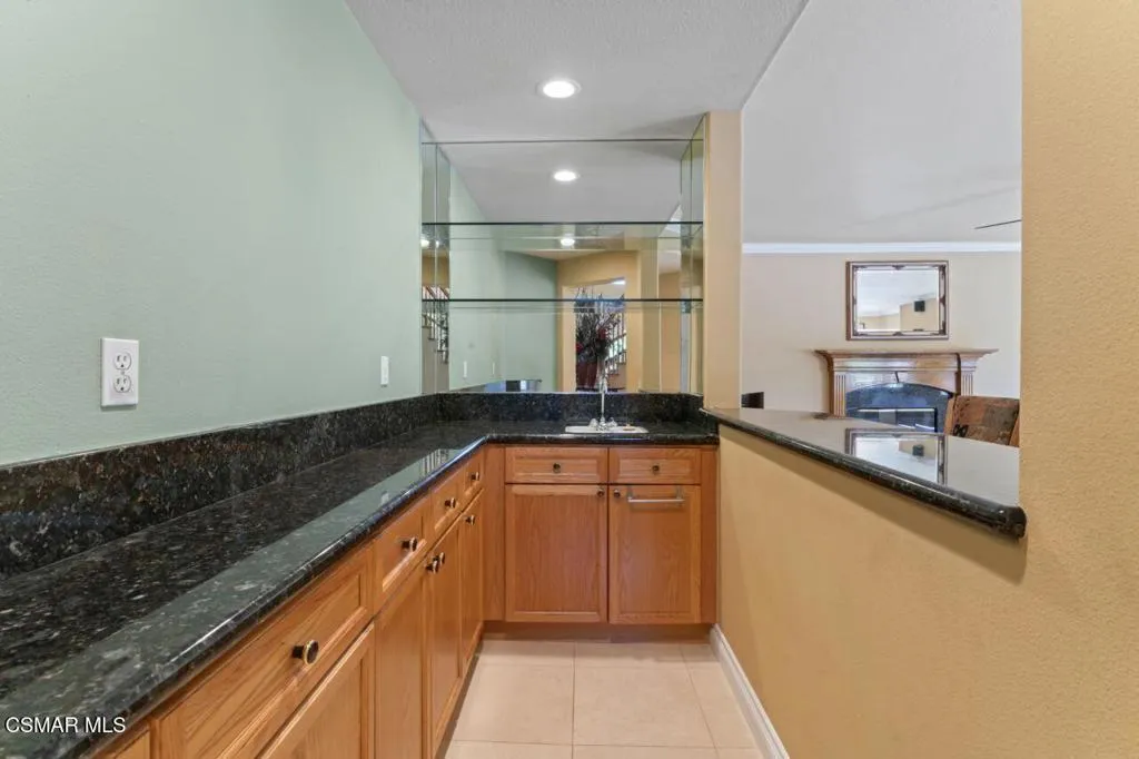 64 Highland Road, Simi Valley, California 93065 home-pic-22