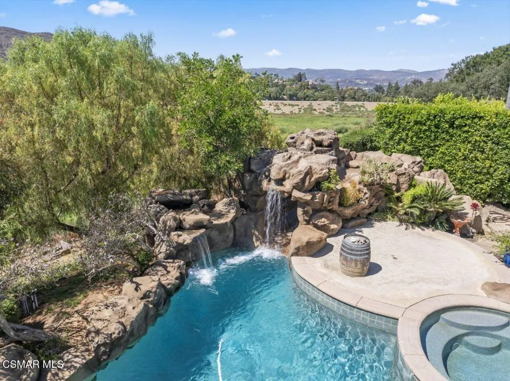 64 Highland Road, Simi Valley, California 93065 home-pic-33