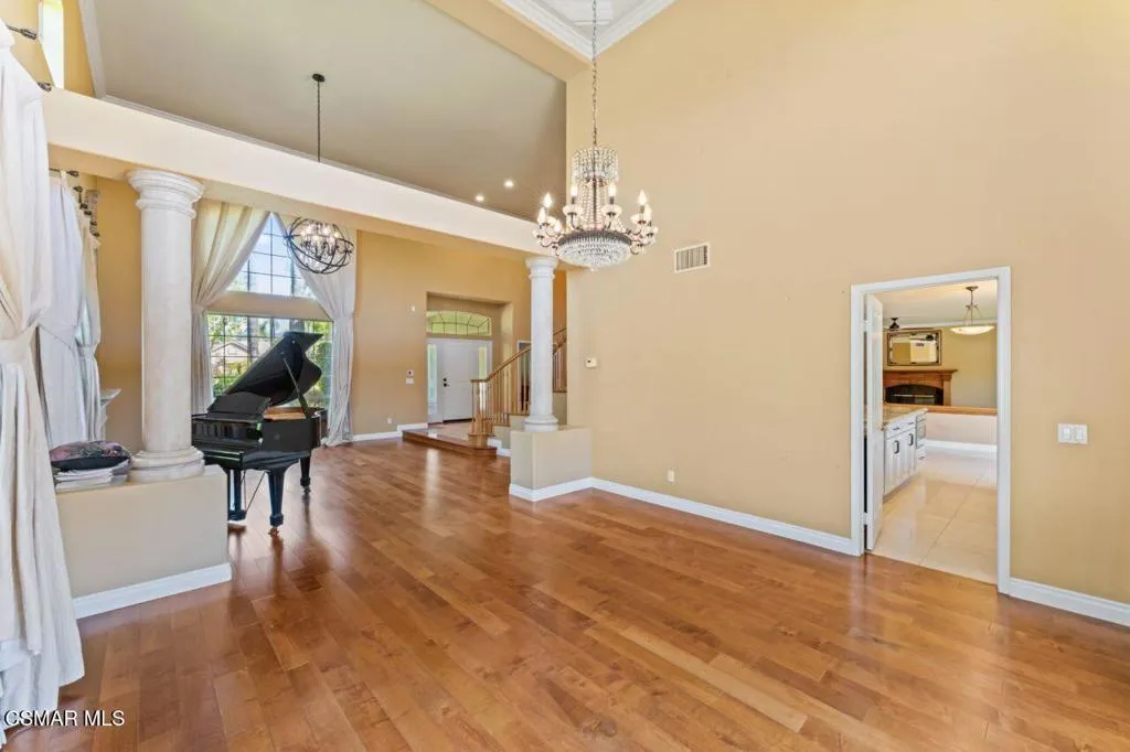 64 Highland Road, Simi Valley, California 93065 home-pic-10