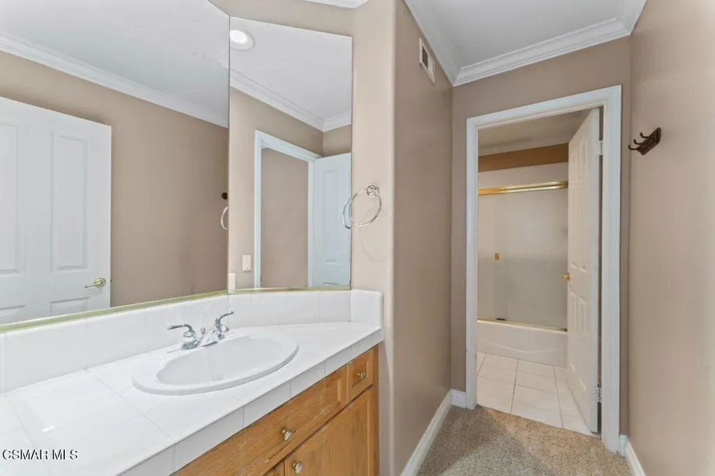 64 Highland Road, Simi Valley, California 93065 home-pic-28
