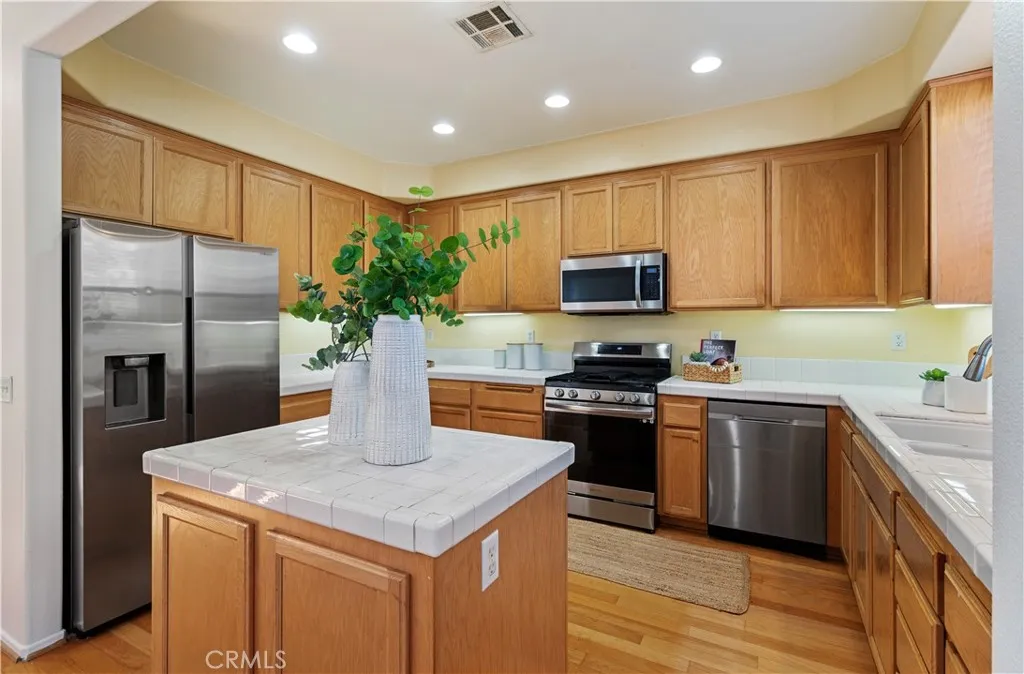 25481 Dodge Avenue 12, Harbor City, California 90710 home-pic-11