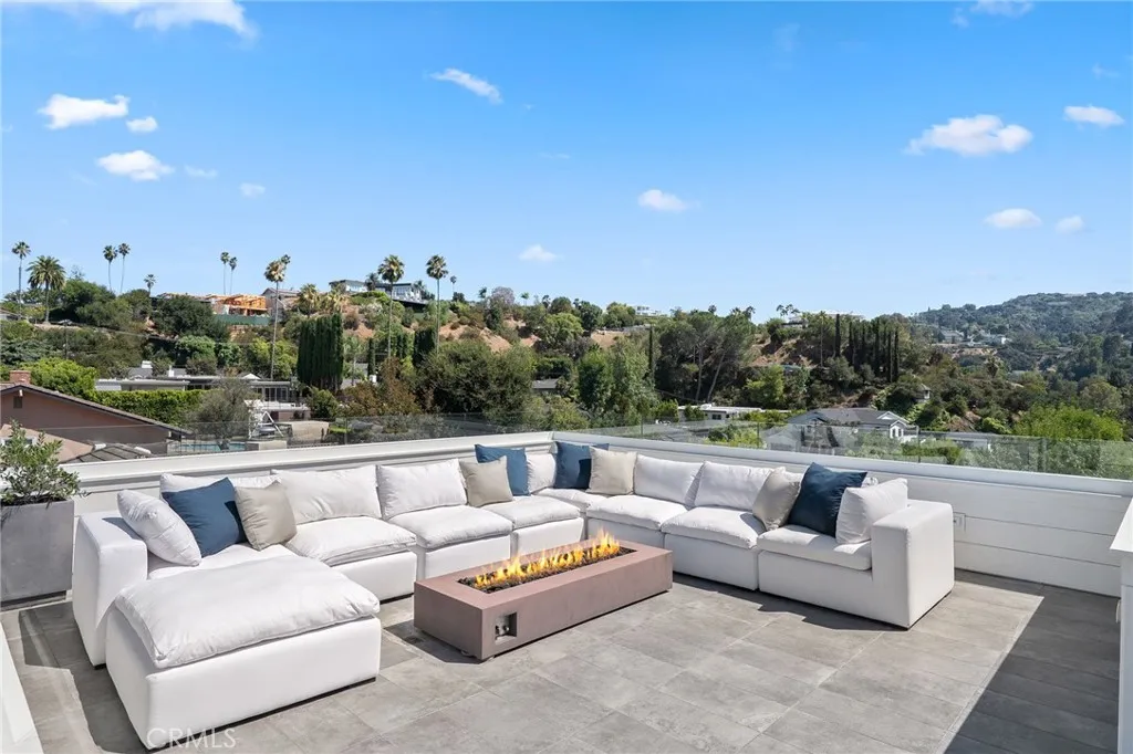 16630 Oldham Place, Encino, California 91436 home-pic-69