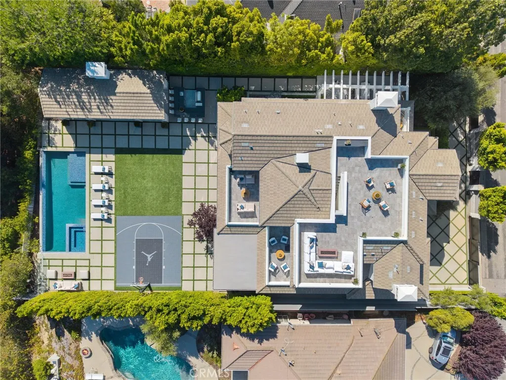 16630 Oldham Place, Encino, California 91436 home-pic-1
