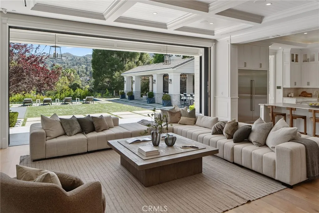 16630 Oldham Place, Encino, California 91436 home-pic-22