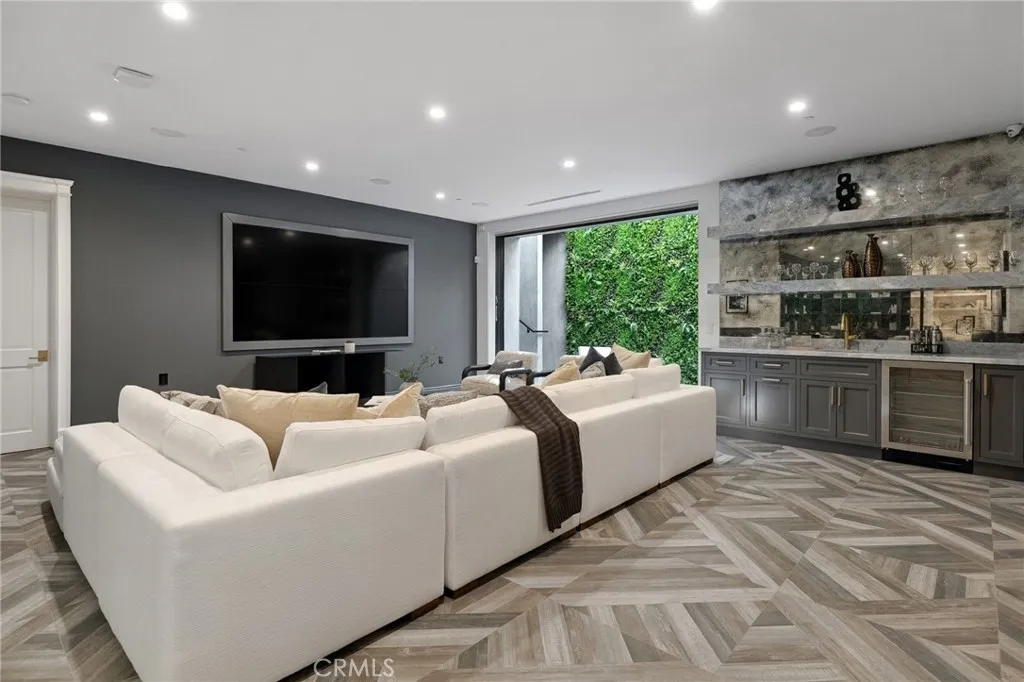 16630 Oldham Place, Encino, California 91436 home-pic-55