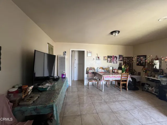 504 Living room