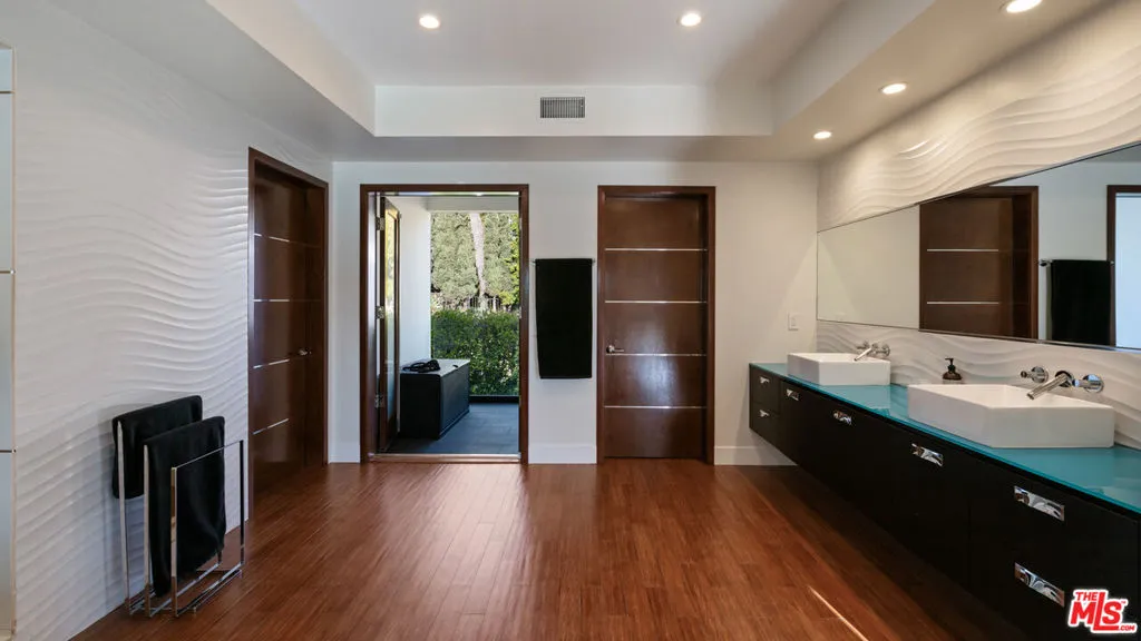 2457 Hidalgo Avenue, Los Angeles, California 90039 home-pic-13