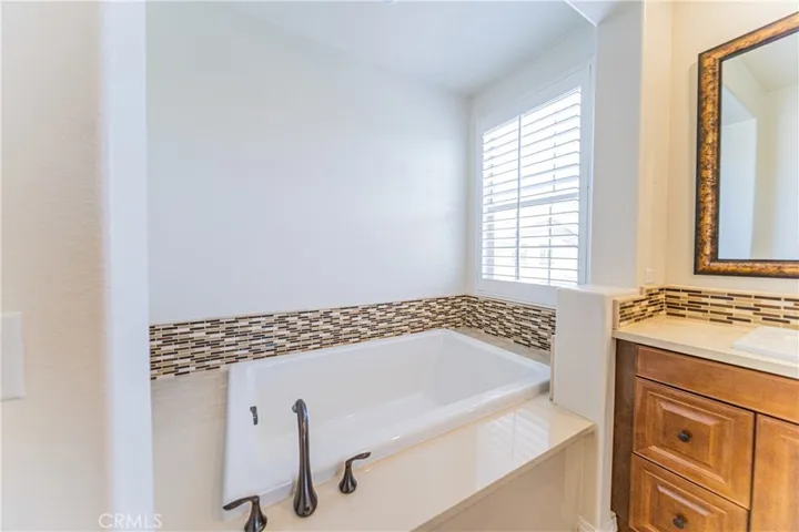 Master Bath2