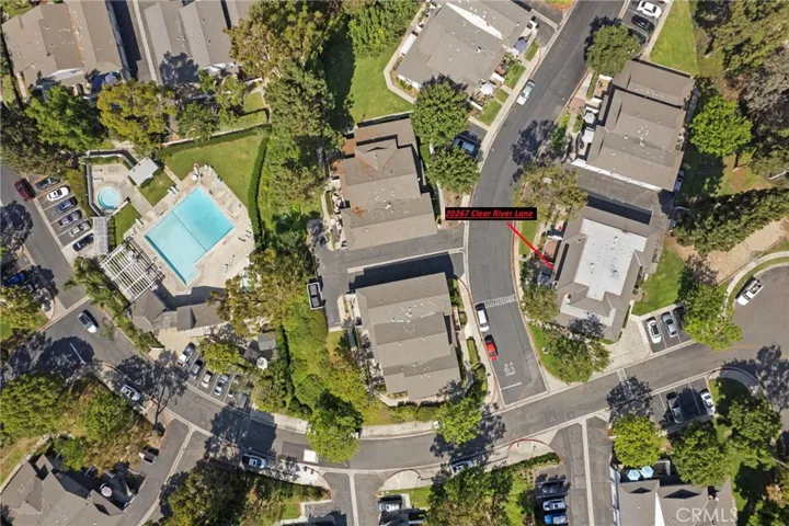 Short Walking Distance To One of Two Community Areas