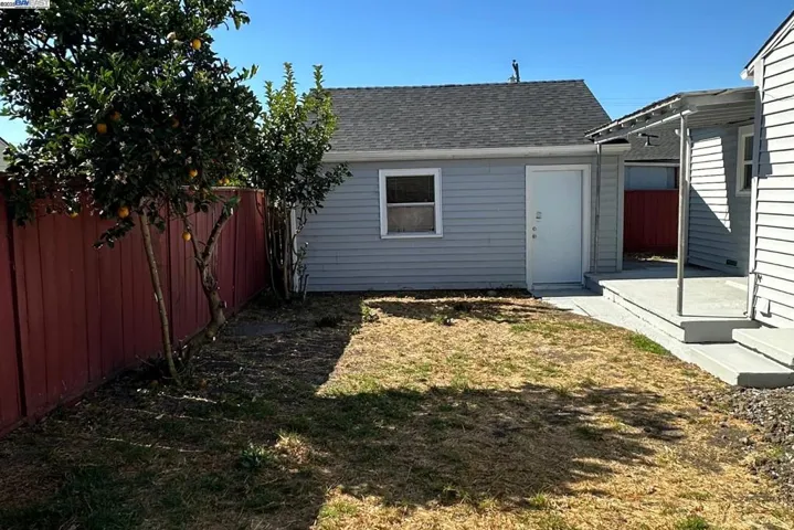 2441 Glenlock St, San Pablo, California 94806