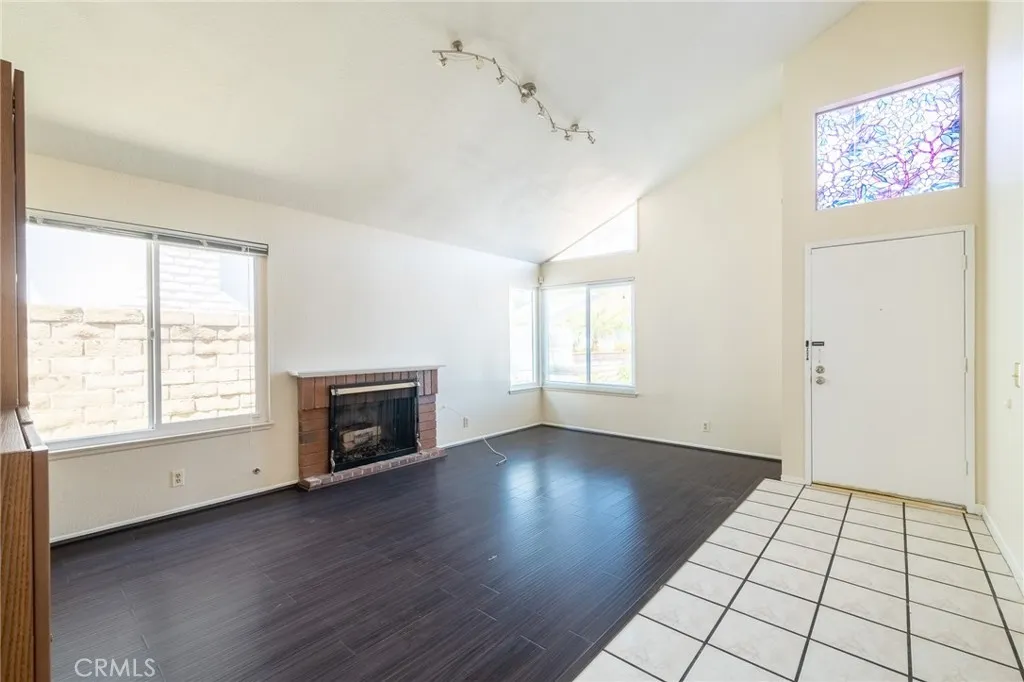 gallery-image 3