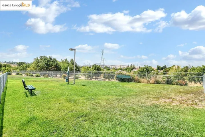 View of home's community