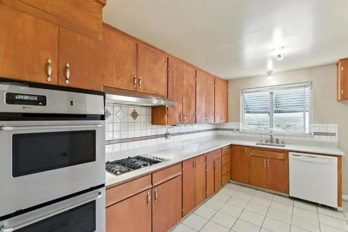 541 Diamond Avenue, South San Francisco, California 94080
