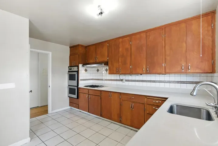 541 Diamond Avenue, South San Francisco, California 94080