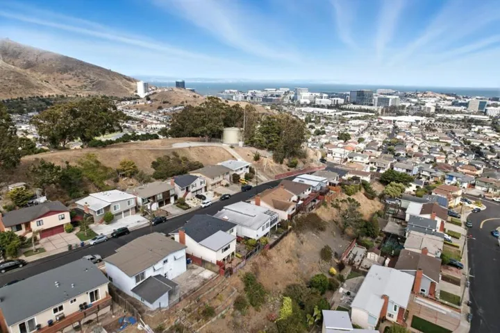 541 Diamond Avenue, South San Francisco, California 94080