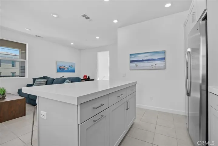 Tall ceilings through out