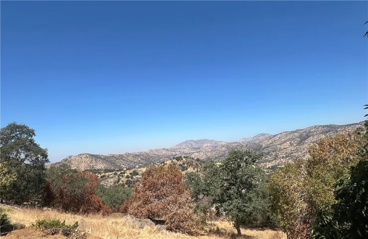 40075 Cornflower Lane, Squaw Valley, California 93675