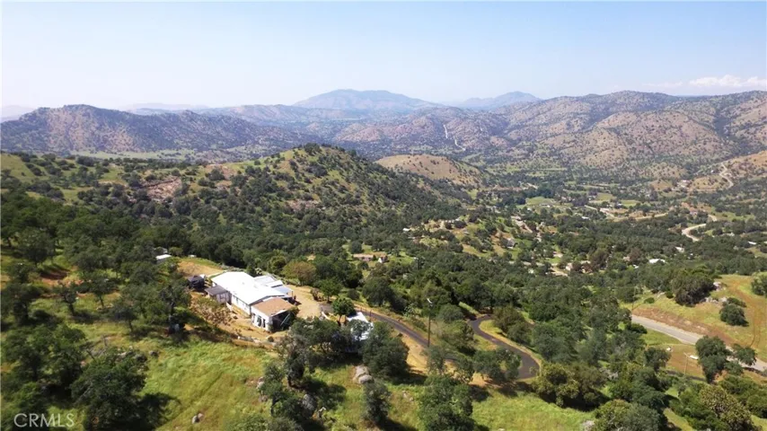 40075 Cornflower Lane, Squaw Valley, California 93675