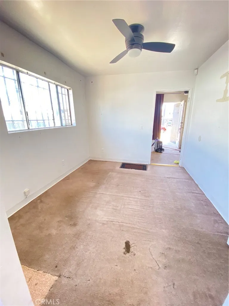 gallery-image 4