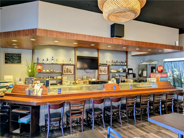 313 W Los Angeles Avenue, Moorpark, California 93021, ,Business Opportunity,For Sale,Los Angeles,WS25173673
