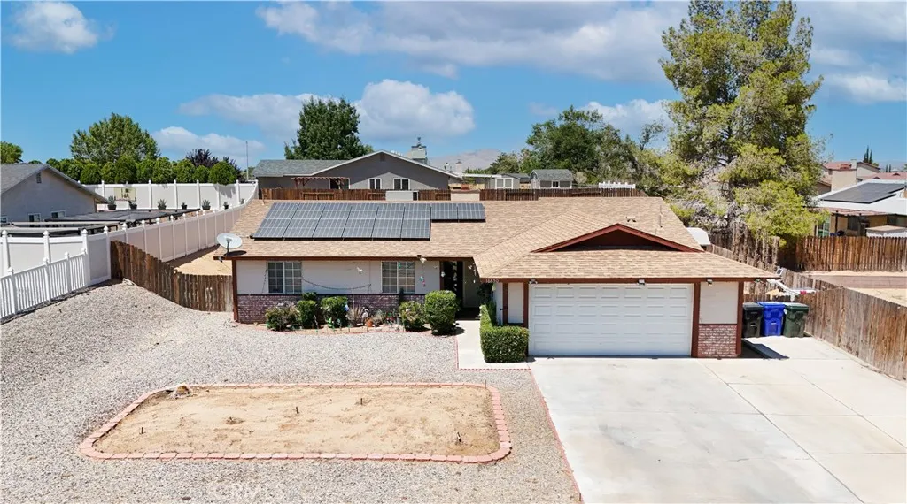 16850 Hidden Creek Drive, Victorville, California 92395 home-pic-1