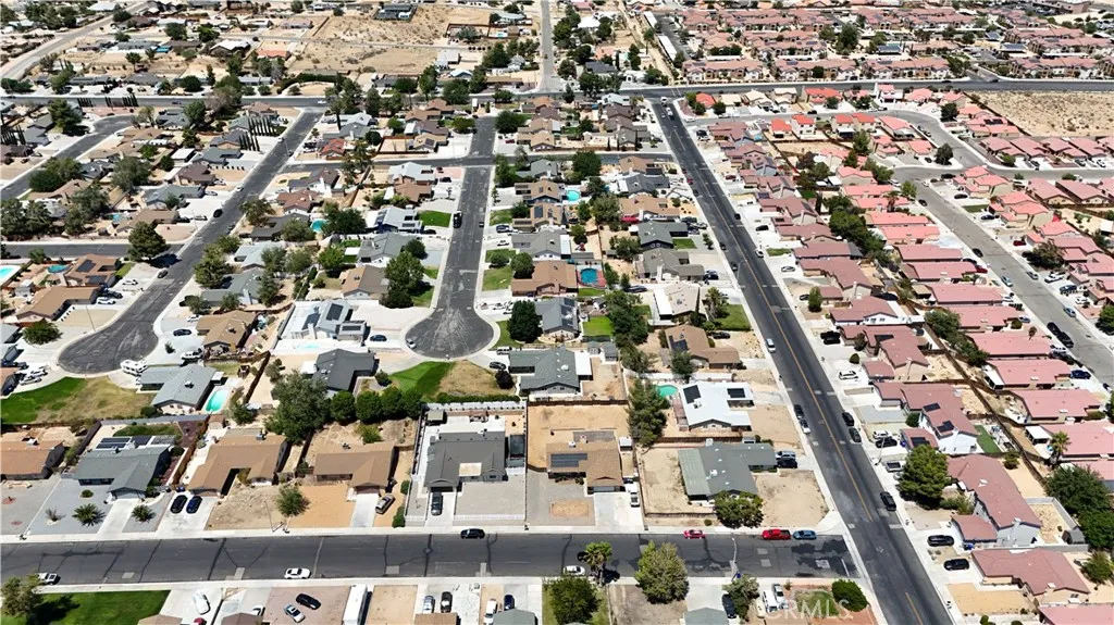 16850 Hidden Creek Drive, Victorville, California 92395 home-pic-16