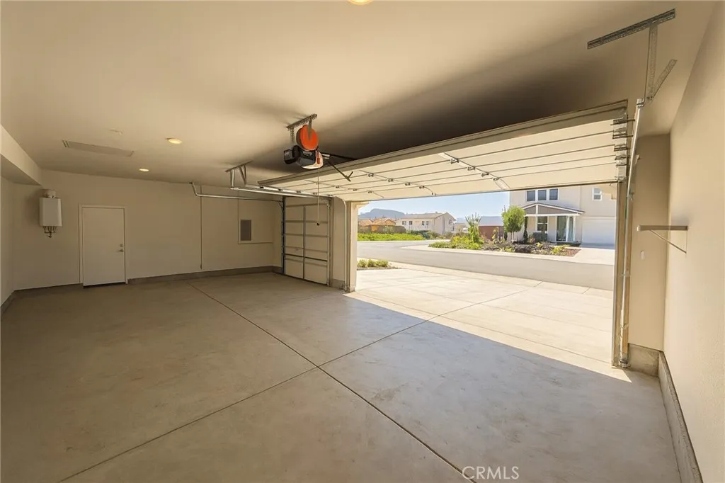 5921 Dragonfly Street, Banning, California 92220 home-pic-27