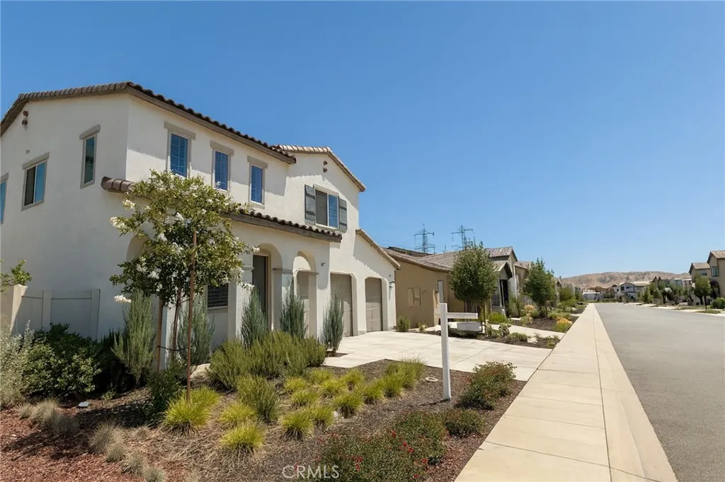 5921 Dragonfly Street, Banning, California 92220 home-pic-2