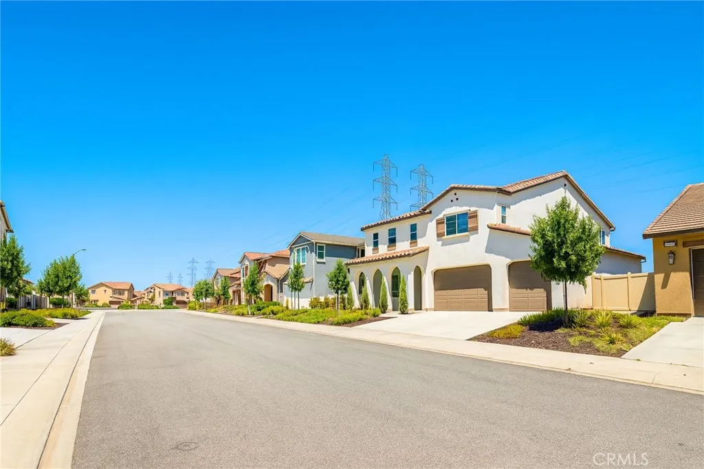 5921 Dragonfly Street, Banning, California 92220 home-pic-1