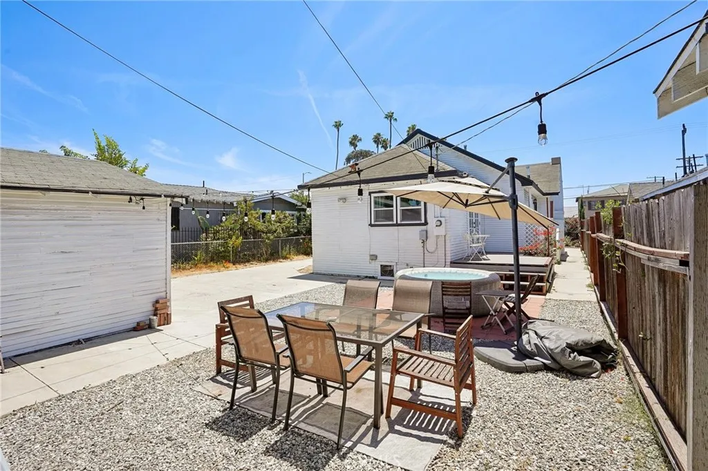 2025 W Vernon Avenue, Los Angeles, California 90062 home-pic-28