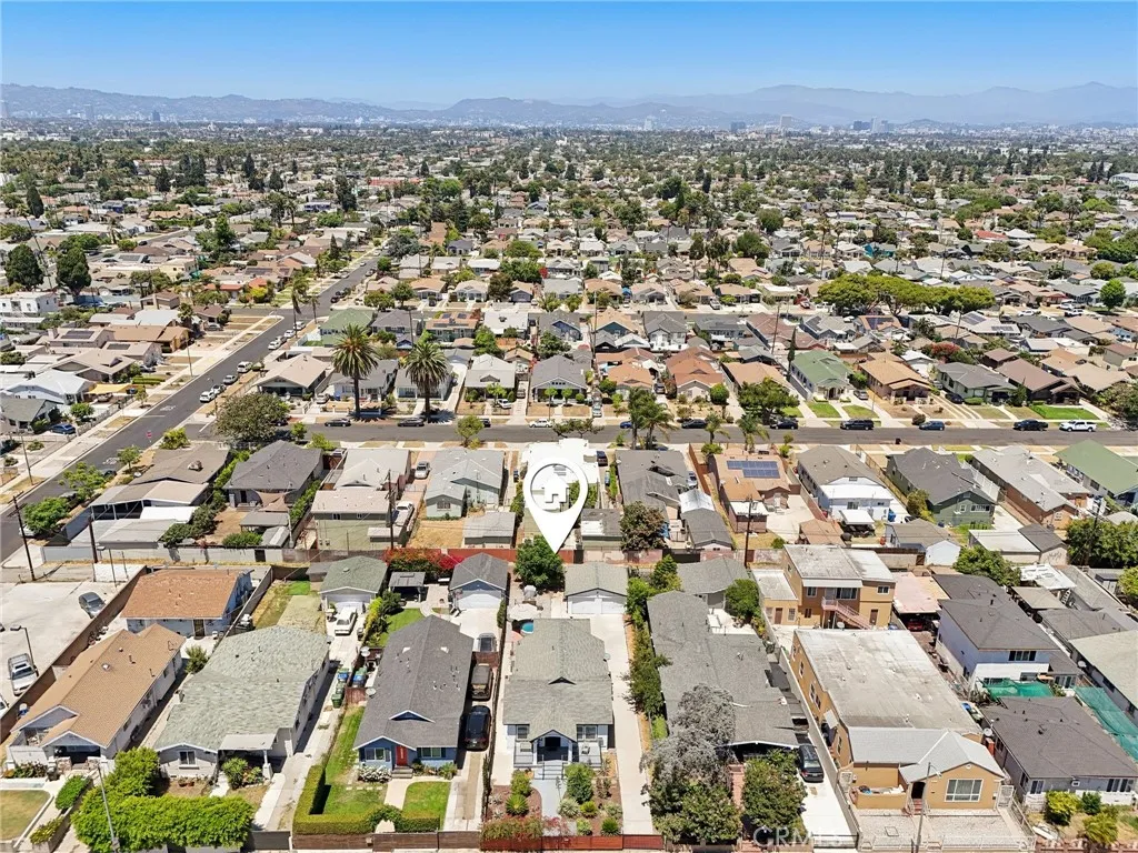 2025 W Vernon Avenue, Los Angeles, California 90062 home-pic-32