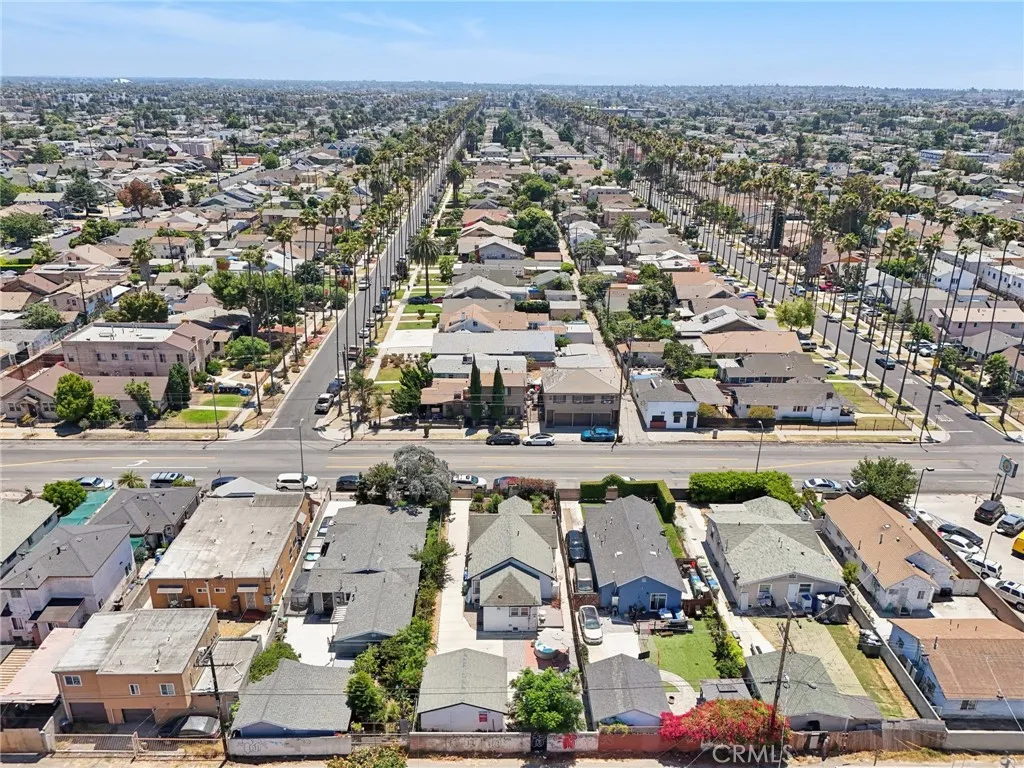 2025 W Vernon Avenue, Los Angeles, California 90062 home-pic-30